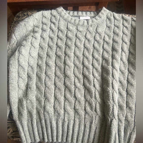 Allie Rose Sage Green 🌿w/Black Heather Cable knit Sweater 🤎 Size M Cozy - Picture 4 of 4
